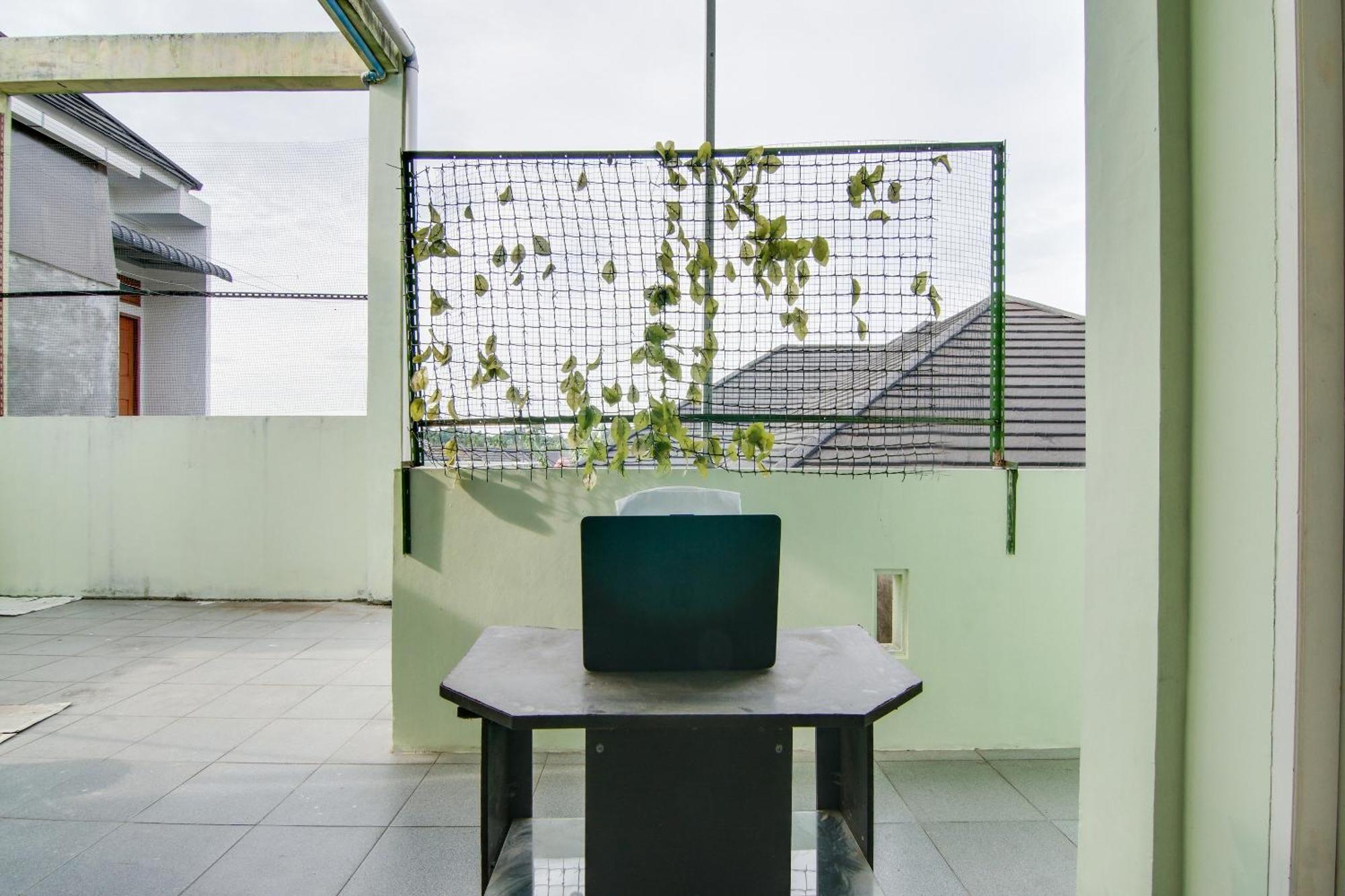 פקאנבארו Spot On 91858 Raja Homestay Syariah מראה חיצוני תמונה