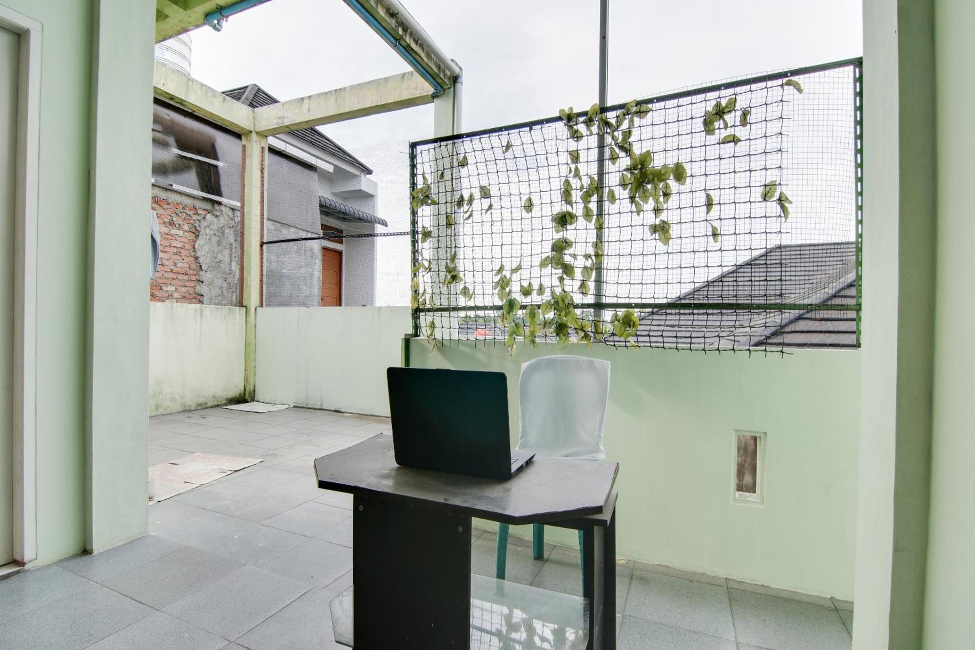 פקאנבארו Spot On 91858 Raja Homestay Syariah מראה חיצוני תמונה
