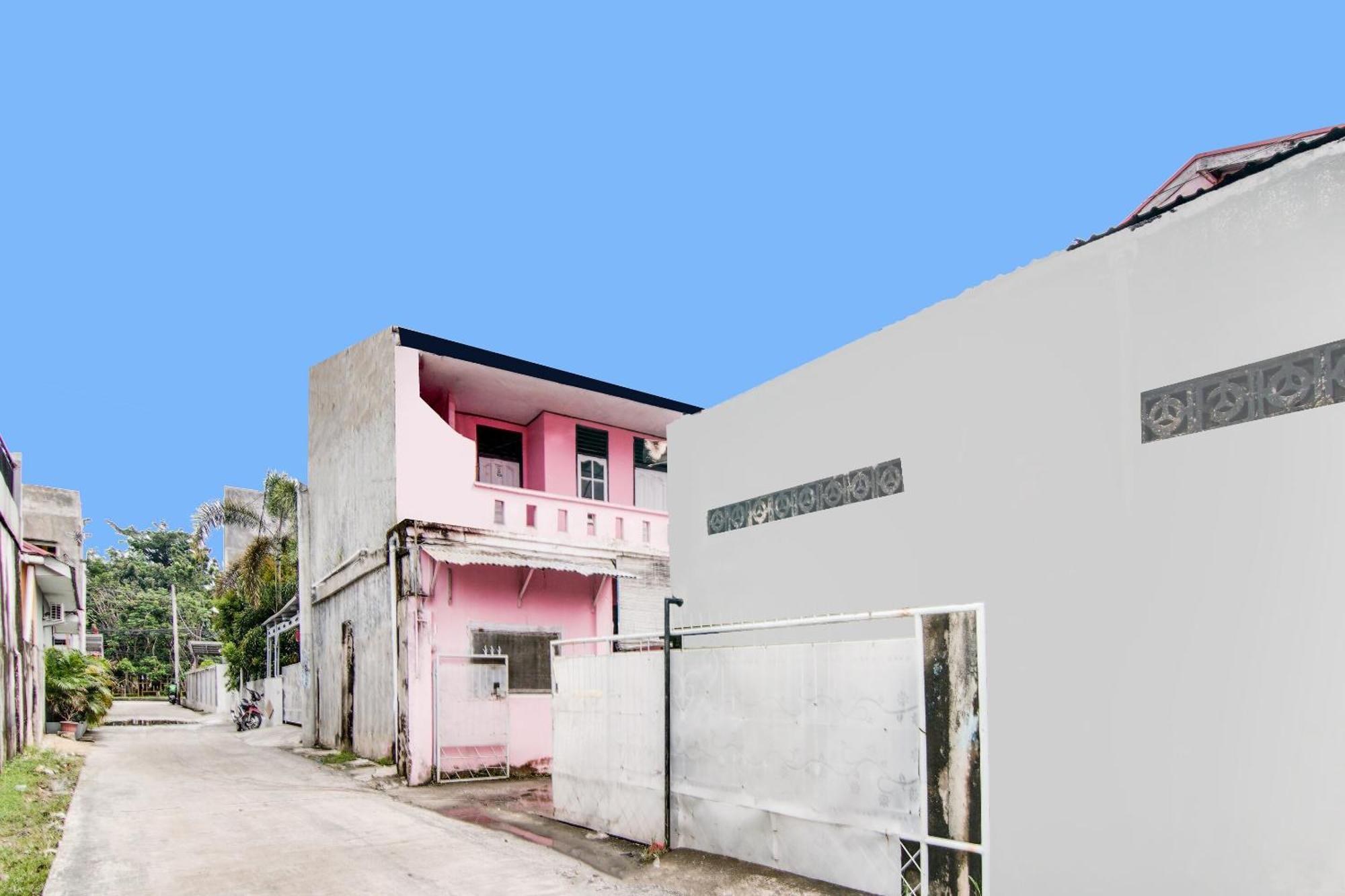 פקאנבארו Spot On 91858 Raja Homestay Syariah מראה חיצוני תמונה