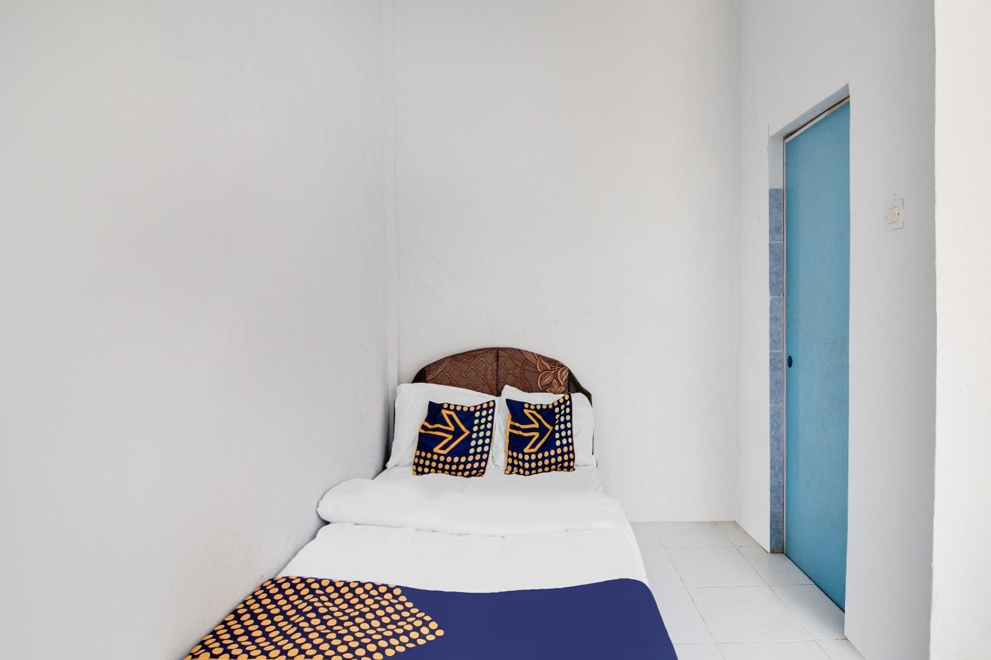 פקאנבארו Spot On 91858 Raja Homestay Syariah מראה חיצוני תמונה