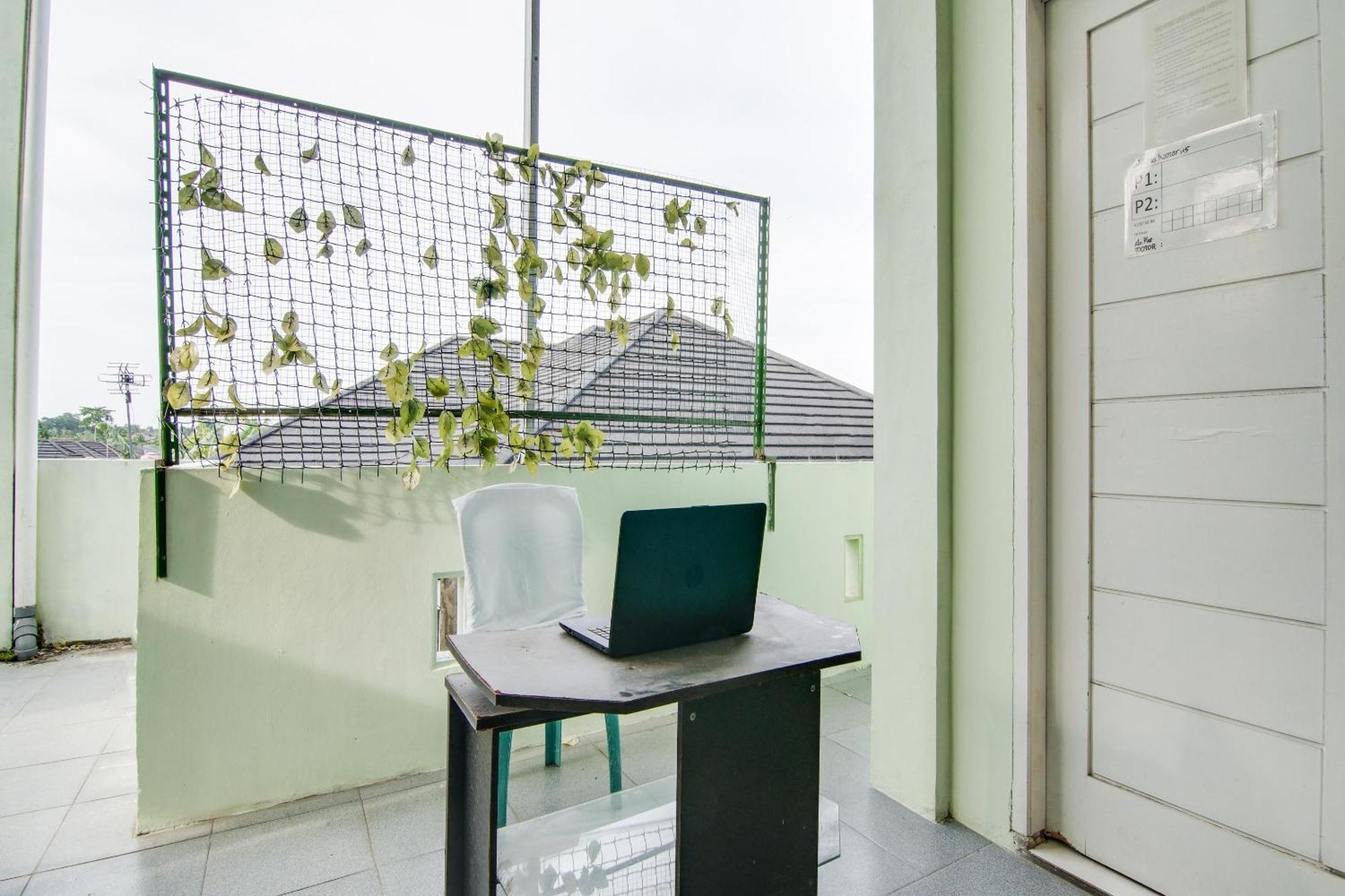 פקאנבארו Spot On 91858 Raja Homestay Syariah מראה חיצוני תמונה
